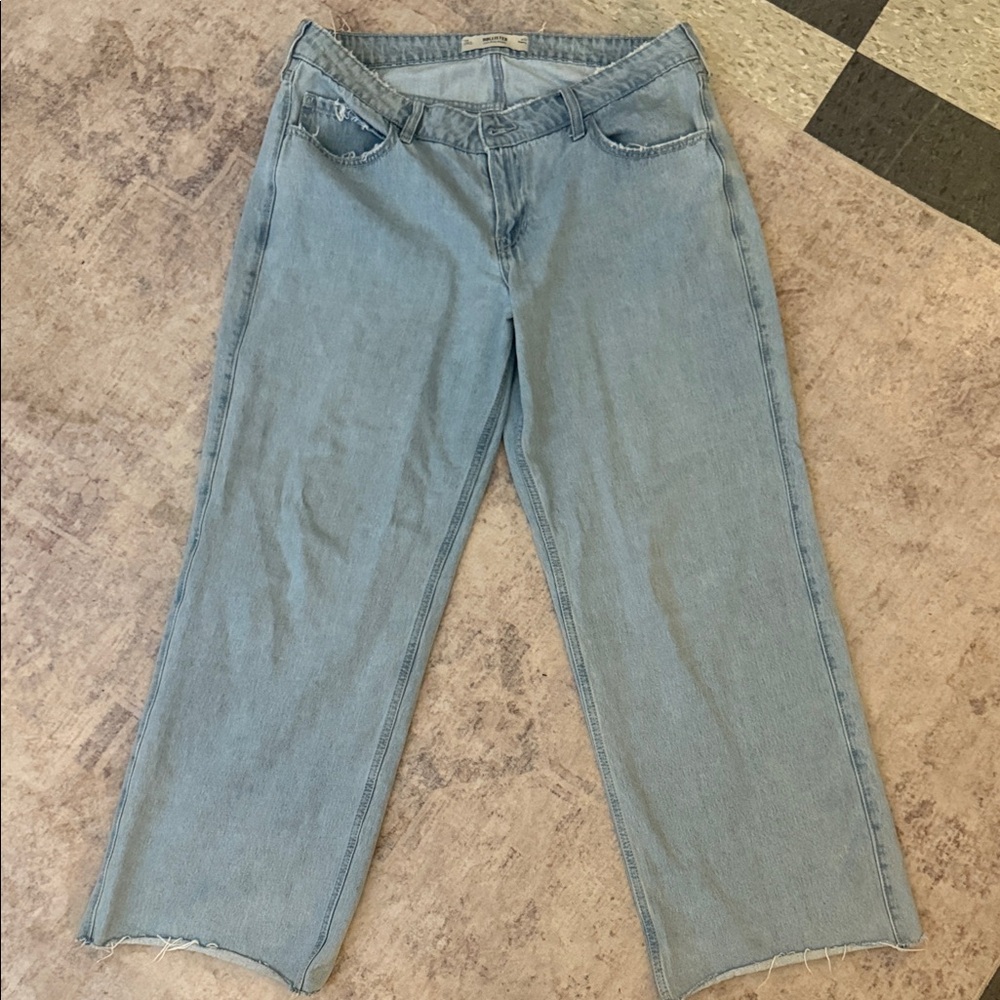 Hollister Women's Straight Leg Jeans in Light Blue